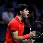 ألكاراز يفرض هيبته مبكرًا ويخطو بثبات نحو حلم أستراليا المفتوحة