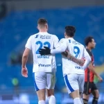 الرياض يفرض التعادل على الهلال ويشعل صراع الصدارة