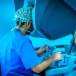 "التخصصي" يحقق إنجازًا عالميًا بإجراء عملية زراعة كبد من متبرعين أحياء تُنفّذ بالكامل باستخدام الجراحة الروبوتية