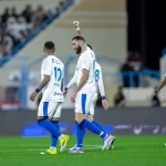 الهلال يمطر شباك الأخدود بسداسية وبنزيما يبدأ بهاتريك 
