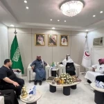اجتماع تنسيقي يرسّخ التكامل بين تجمع الباحة الصحي و هيئة الهلال الأحمر السعودي بالمنطقة