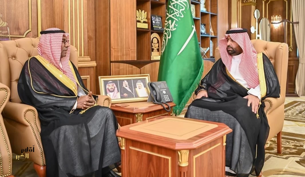 الأمير محمد بن عبدالعزيز يطّلع على سير العمل في منظومة الخدمات الطبية بجامعة جازان