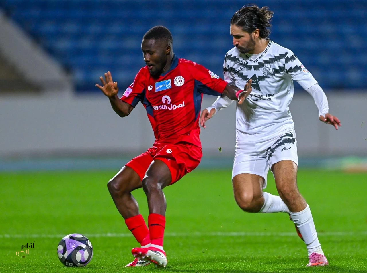 بقيادة بن زكري..الشباب يعود من أبها بنقاط ضمك