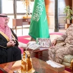 أمير تبوك يستقبل قائد المنطقة الشمالية الغربية 