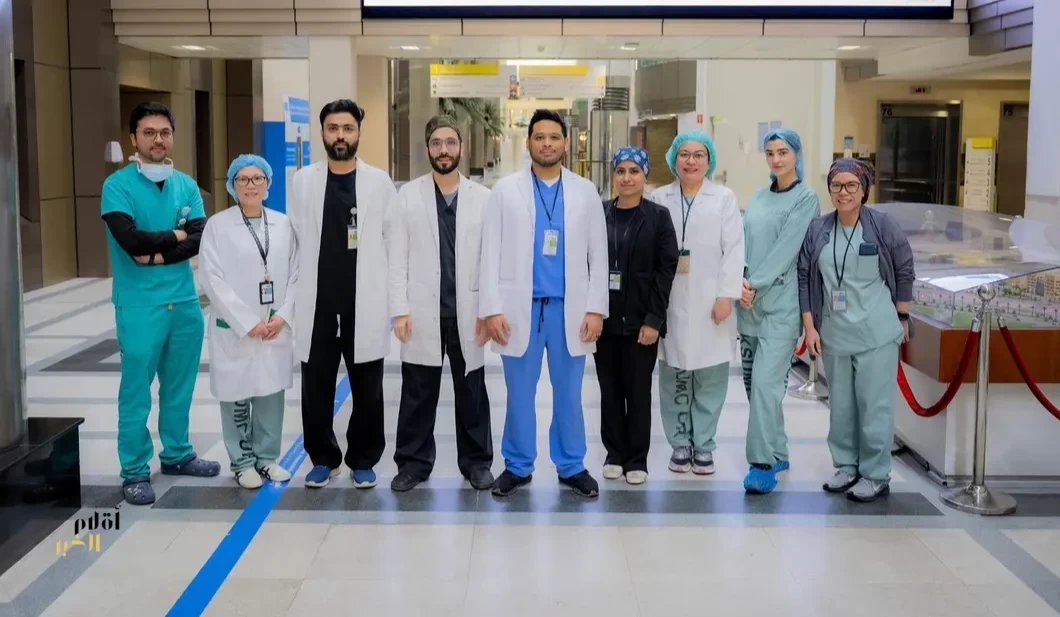 نجاح استئصال للرحم والمبايض باستخدام تقنية (Robotic vNOTES) بطبية جامعة الملك سعود