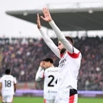 انتصار في الرمق الأخير يعزز مطاردة ميلان للصدارة