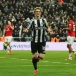 نيوكاسل يقهر يونايتد بعشرة لاعبين ويوقف زحف كاريك