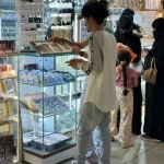 حركة تجارية نشطة في أسواق مكة المكرمة مع قرب عيد الفطر