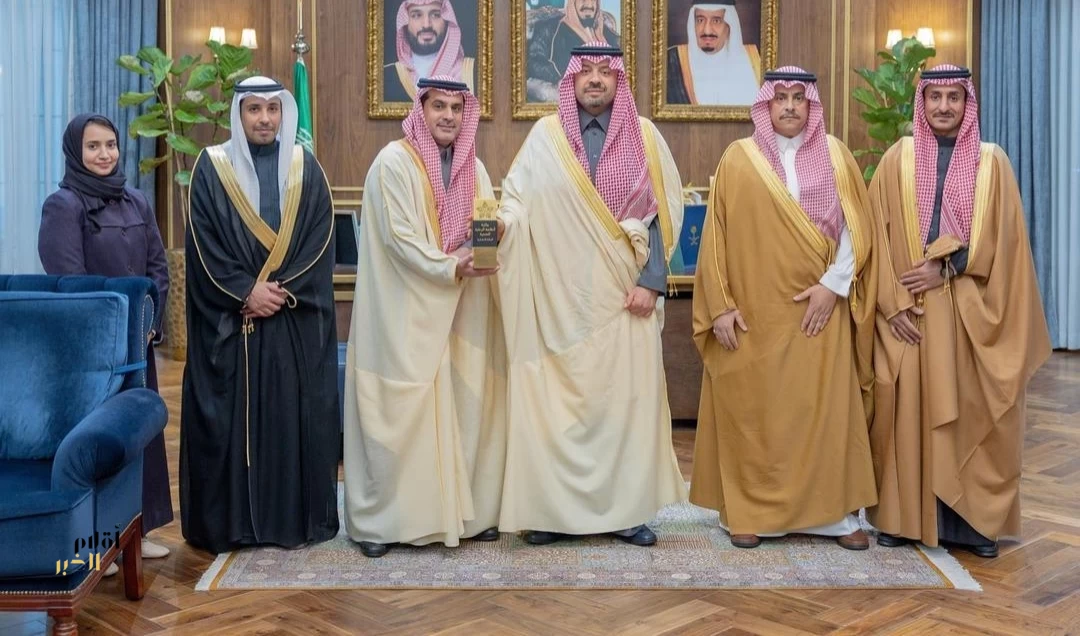 أمير الحدود الشمالية يهنئ التجمع الصحي بالمنطقة بحصوله على جائزة نظام الرعاية الاختيارية