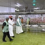 ‏بيئة مكة المكرمة تواصل جولاتها الرقابيّة وتؤكد وفرة الأسواق والتزام المسالخ بالاشتراطات الصحيّة  