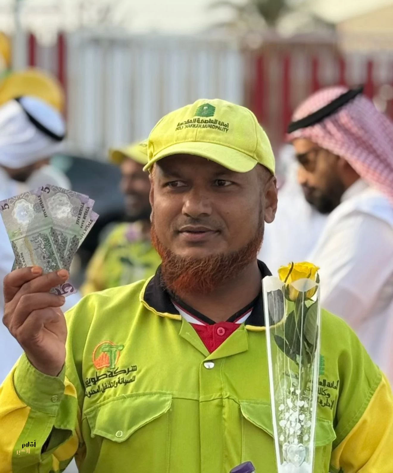 مكة تُكرم سدنة النظافة.. 15 عاماً من "الوفاء" لـ 5000 صانع جمال