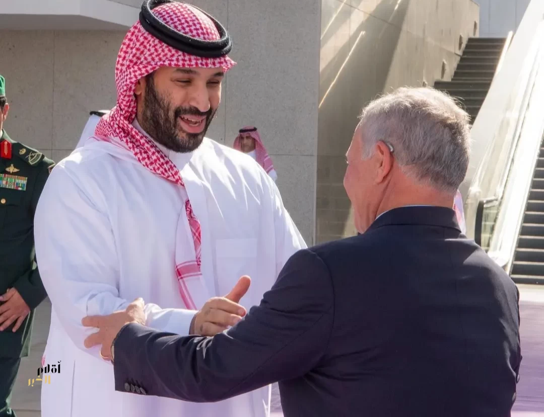 ملك الأردن يغادر جدة وسمو ولي العهد في مقدمة مودعيه