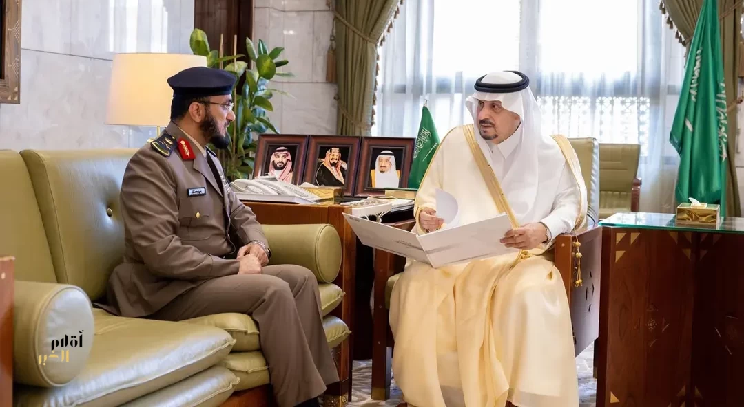 أمير منطقة الرياض يستقبل مدير الدفاع المدني بالمنطقة