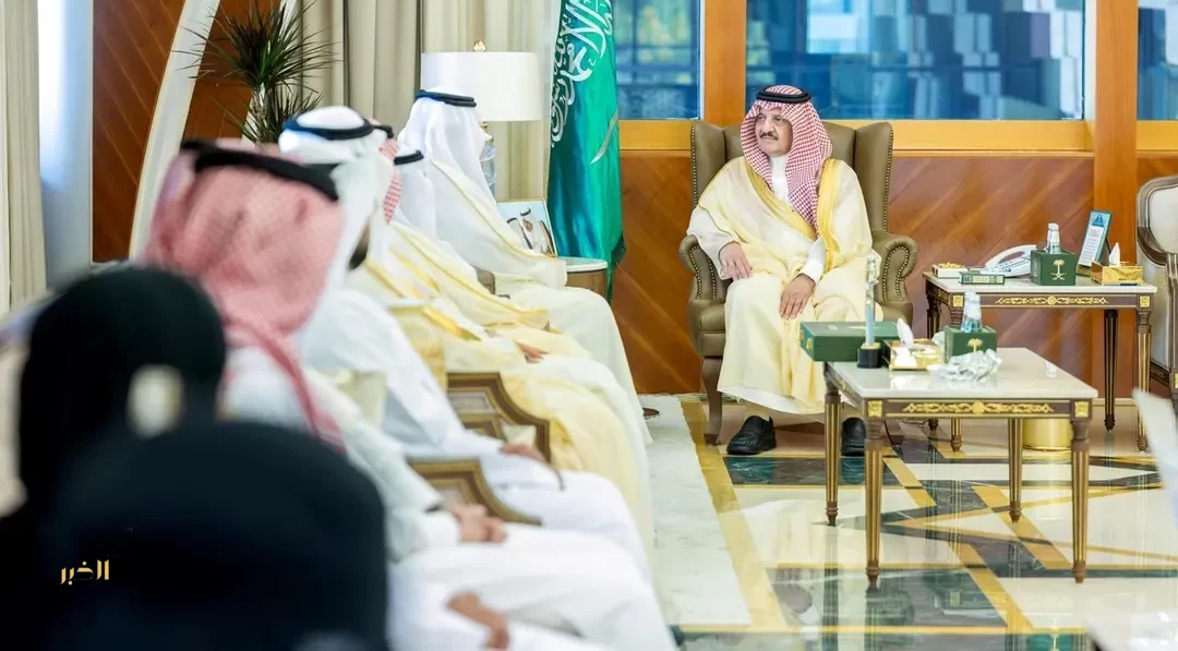 أمير المنطقة الشرقية يستقبل رئيس جامعة حفر الباطن