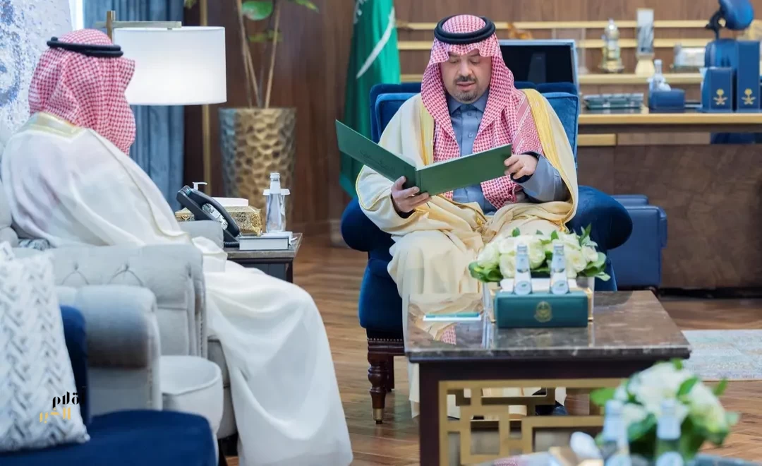 أمير الحدود الشمالية يستقبل مدير فرع وزارة البيئة والمياه والزراعة بالمنطقة