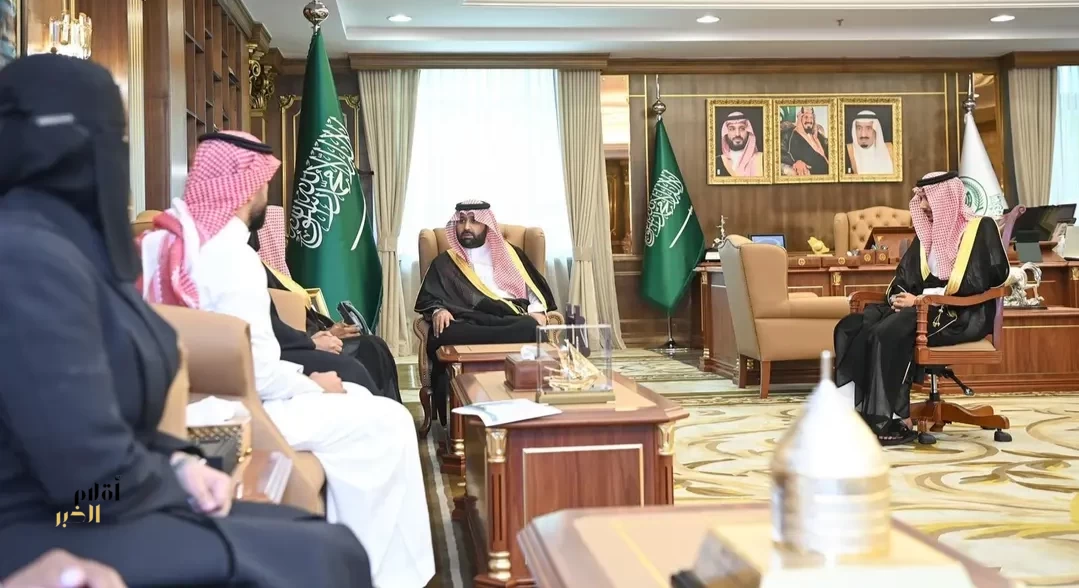 الأمير محمد بن عبدالعزيز يطّلع على مبادرة "قافلة طب الأسنان العلاجية" بجامعة جازان في نسختها السادسة