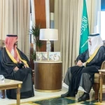 أمير المنطقة الشرقية يستقبل خريجي وخريجات الدفعة الأولى من طلاب جامعة اليمامة في المنطقة الشرقية