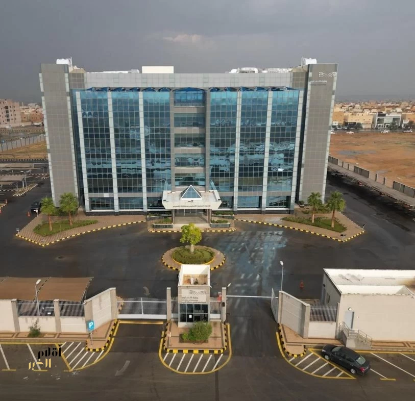 تحويل الدراسة الحضورية إلى الدراسة -عن بعد- غدًا الخميس بالقصيم