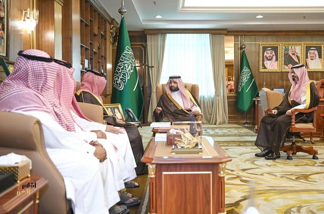 أمير منطقة جازان يتسلّم تقرير وكالة الشؤون التنموية لعام 2025