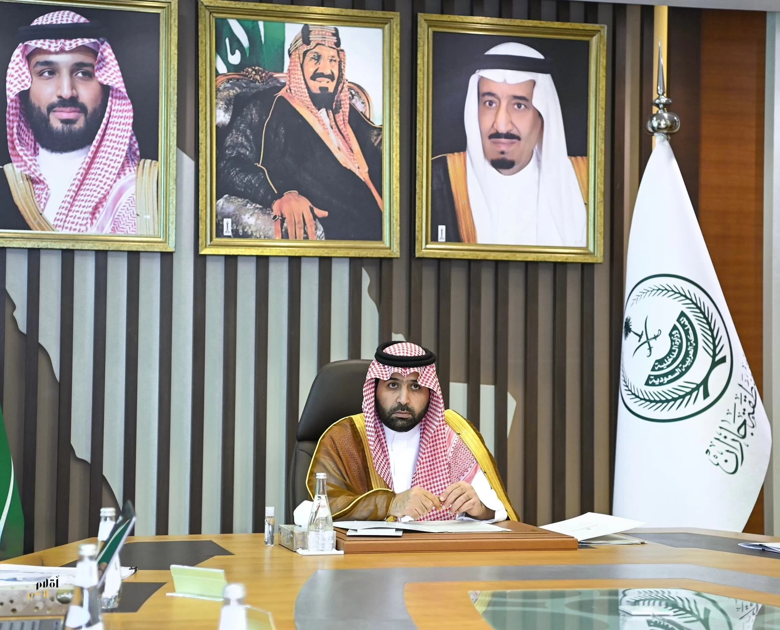 أمير منطقة جازان يتابع سير العمل في مشروع مطار جازان الدولي الجديد