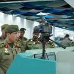 اللواء المربع يقف ميدانيًّا على سير العمل بجوازات منفذ جسر الملك فهد