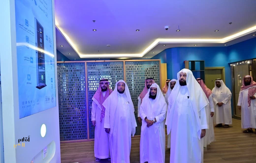الرئيس العام لهيئة الأمر بالمعروف والنهي عن المنكر يفتتح المعرض الرقمي للرئاسة العامة 