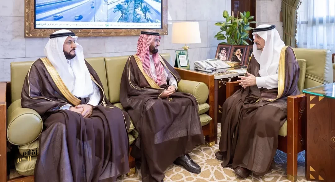 أمير منطقة الرياض يستقبل الرئيس التنفيذي للهيئة العامة للغذاء والدواء