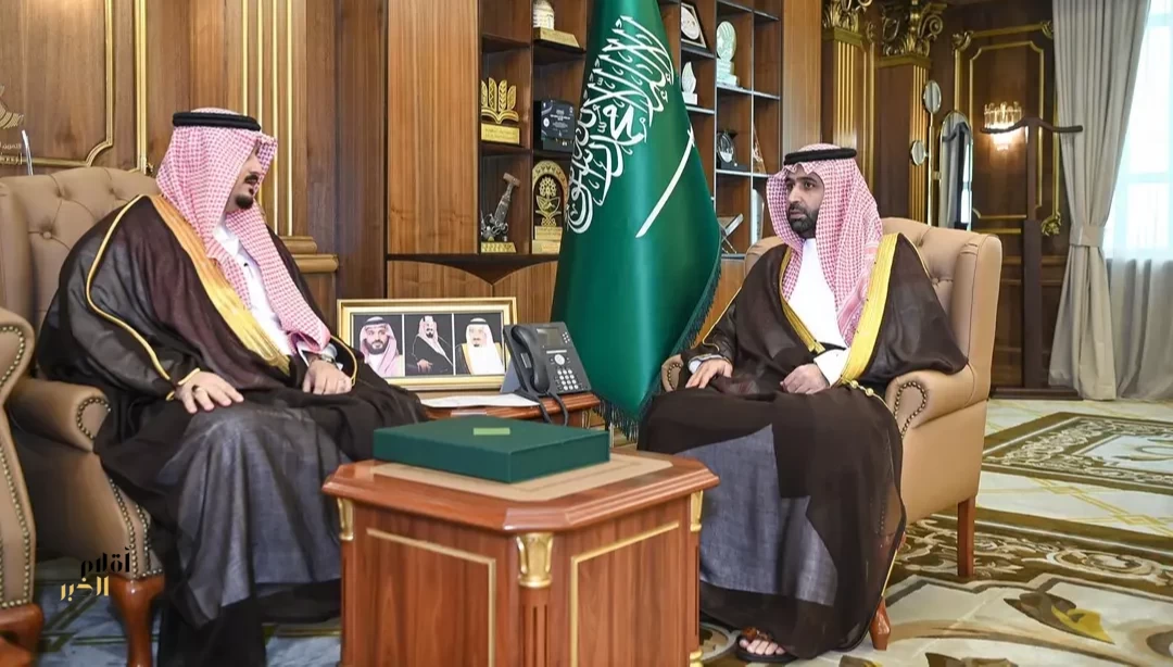 أمير جازان يستقبل المدير العام لفرع المركز الوطني للرقابة على الالتزام البيئي بالمنطقة