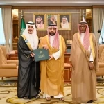 أمير منطقة جازان يكرّم الطالب إياد عماري لتبرعه لوالده بجزء من الكبد