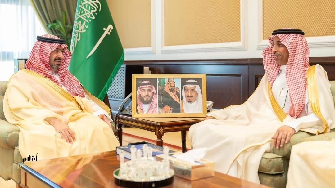 نائب أمير منطقة تبوك يتسلم التقرير السنوي لهيئة "مدن"