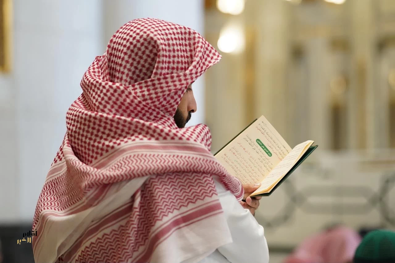 إنطلاق دورة "حفظ السنة النبويّة والمتون العلميّة" بالمسجد الحرام لعام 1448هـ