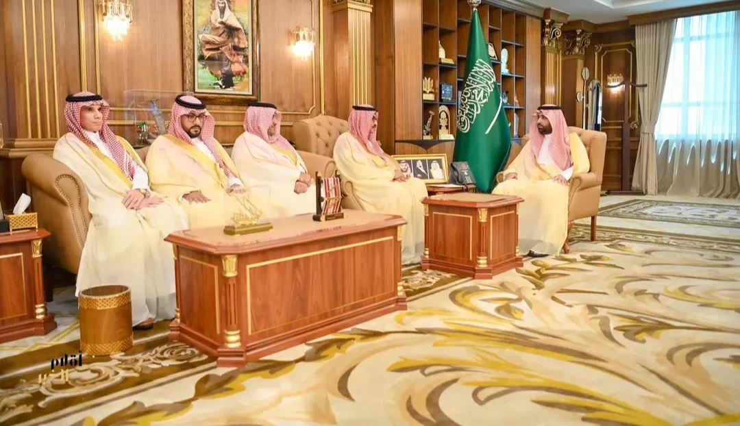 أمير منطقة جازان يستقبل رئيس اللجنة الوطنية للجان العمالية