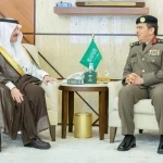 أمير المنطقة الشرقية يستقبل مدير مكافحة المخدرات بالمنطقة ويطّلع على جهود الإدارة وإنجازاتها
