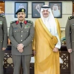 أمير الشرقية يقلّد مدير مرور المنطقة ومساعد مدير الشرطة لشؤون الأمن رتبة "لواء