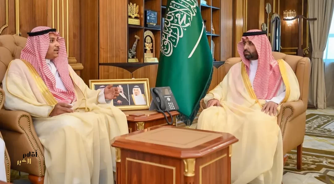 أمير جازان يستقبل رئيس مجلس إدارة جمعية الرؤية المستقبلية للإرشاد والتوجيه المهني بالمنطقة