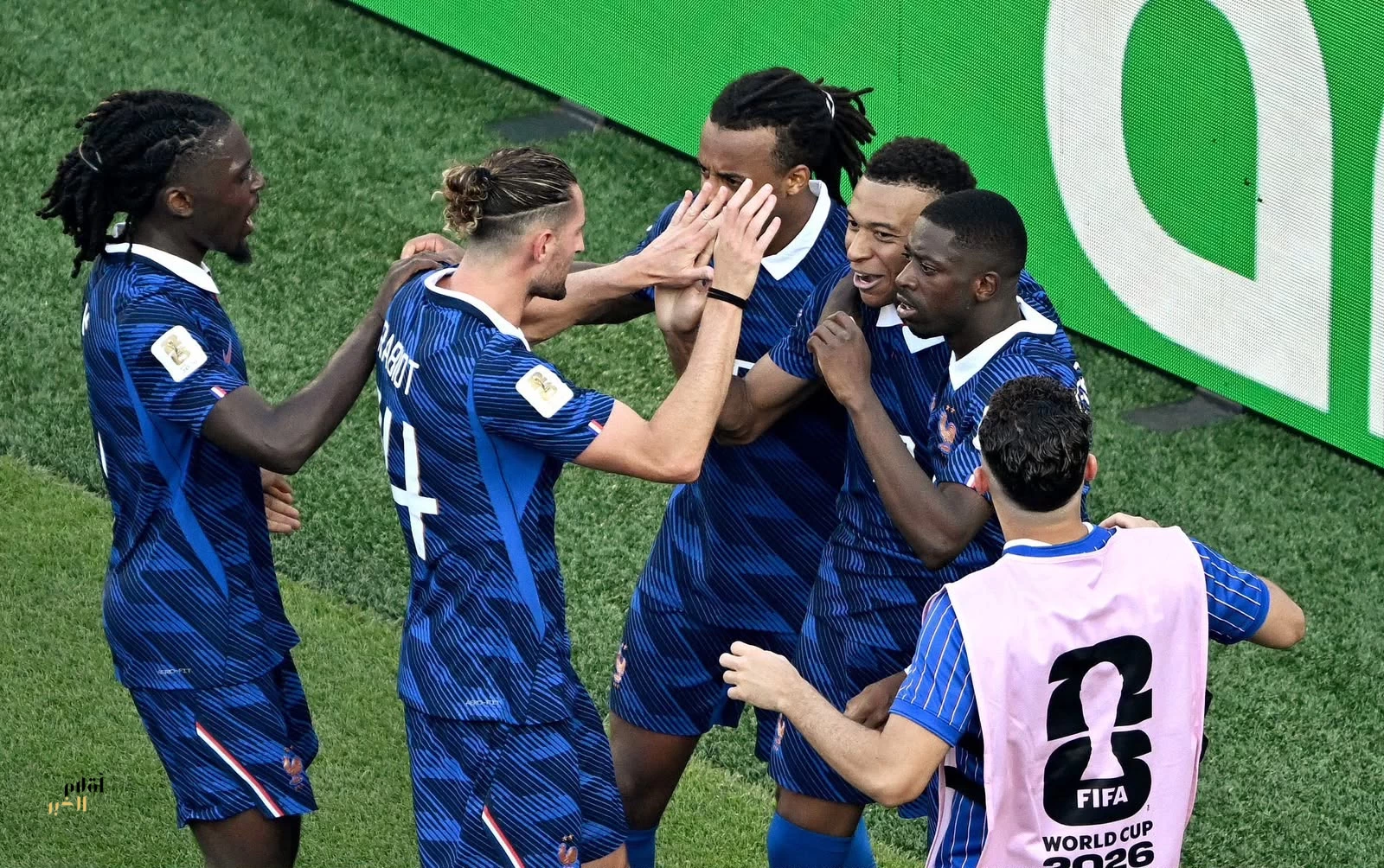 فرنسا تعبر باراغواي وتضرب موعدًا مع المغرب في ربع النهائي