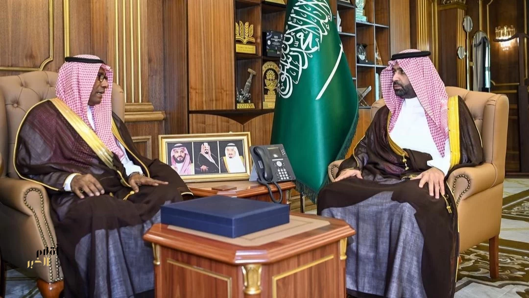 أمير منطقة جازان يستقبل رئيس جامعة جازان