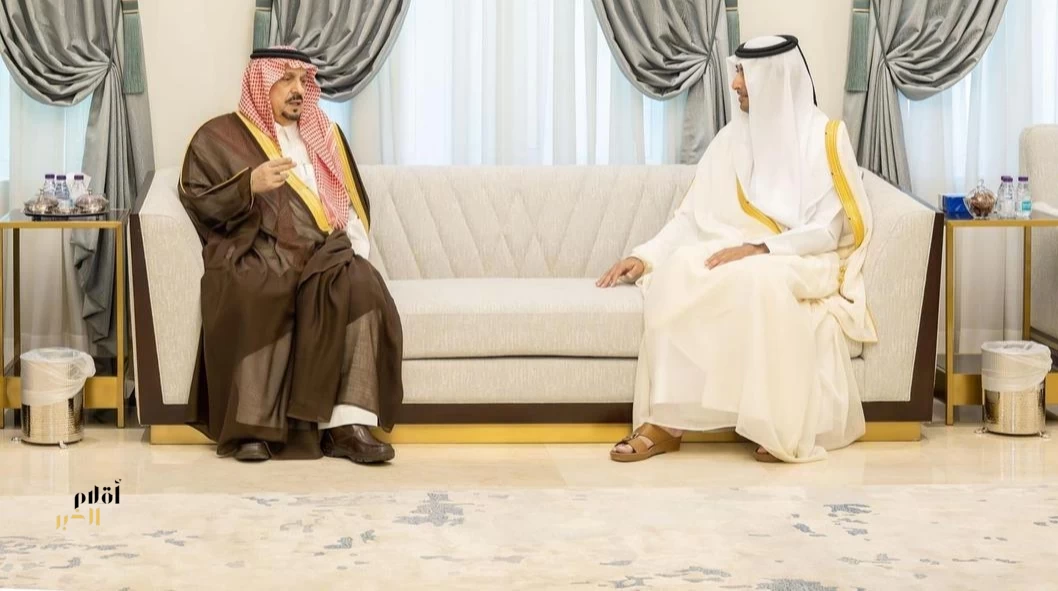 سمو أمير منطقة الرياض يزور سفارة قطر بالمملكة ويعزي في وفاة سمو الشيخ حمد بن خليفة آل ثاني -رحمه الله