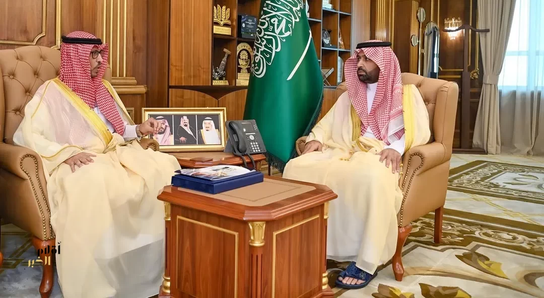 أمير جازان يتسلّم تقرير فرع الجمعية السعودية لطب حديثي الولادة بالمنطقة