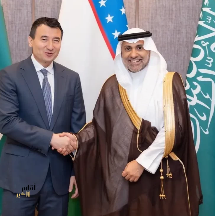وزير الصحة يبحث مع نائب رئيس مجلس الوزراء ووزير الصحة في جمهورية أوزبكستان تعزيز التعاون الصحي والاستثماري