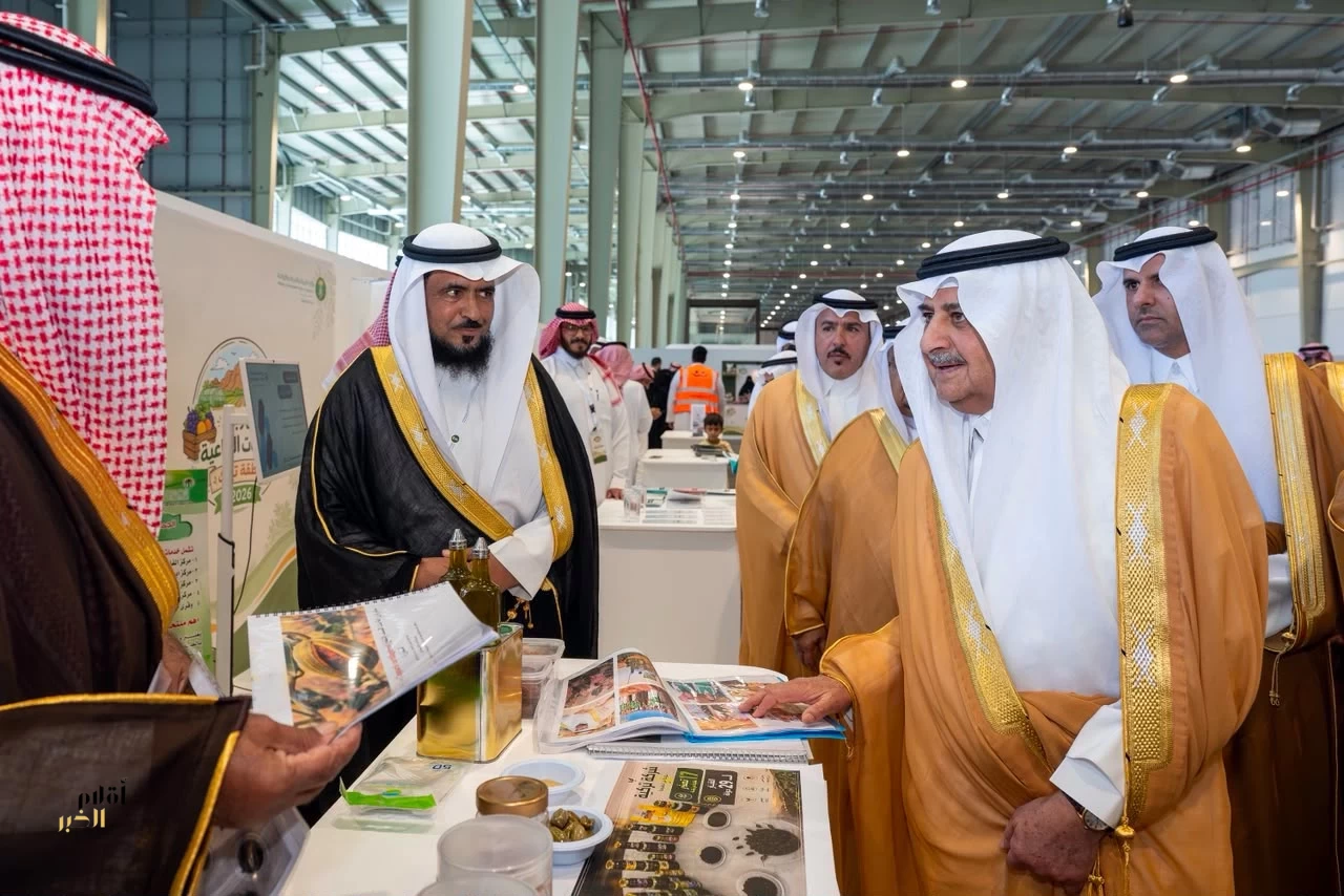 أمير تبوك يدشّن مهرجان المنتجات الزراعية 2026 بالمنطقة 