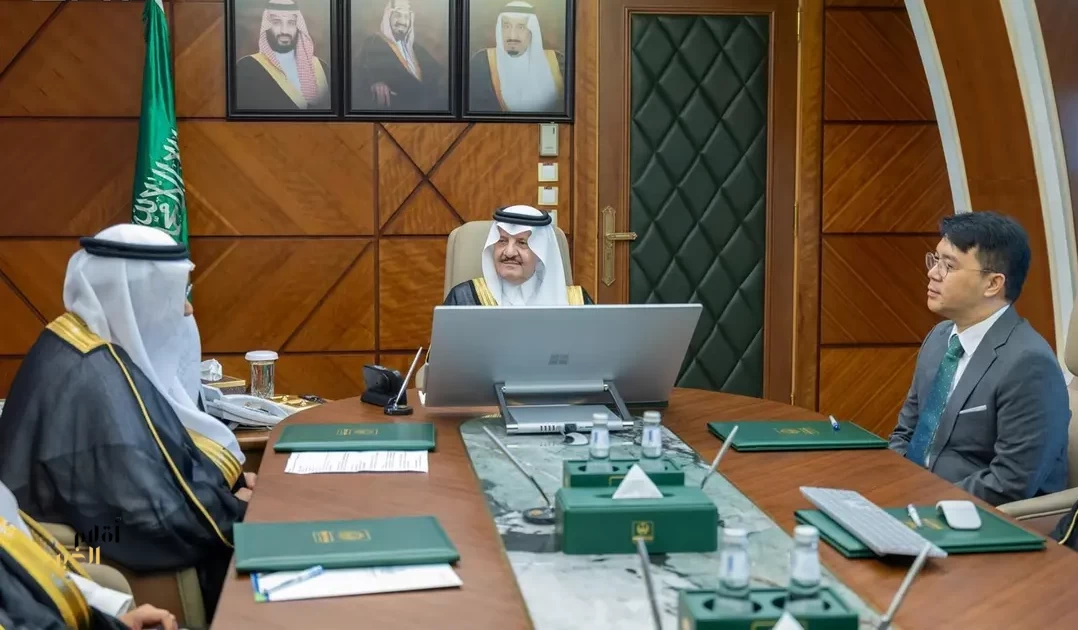 أمير المنطقة الشرقية يطّلع على خطة الموسم الثاني للمدينة العالمية بالدمام