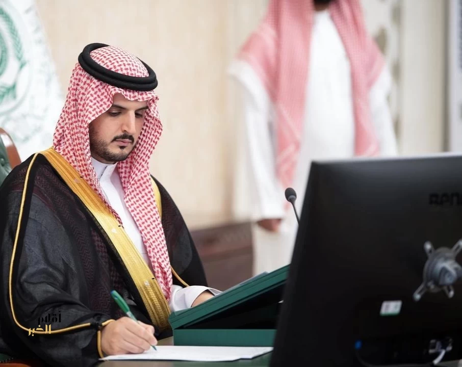 محافظ الطائف يرأس اجتماع اللجنة العليا للمدينة الصحية