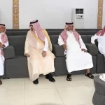 نائب أمير منطقة جازان يقدّم واجب العزاء لشيخ قبيلة الحربيين في وفاة شقيقه