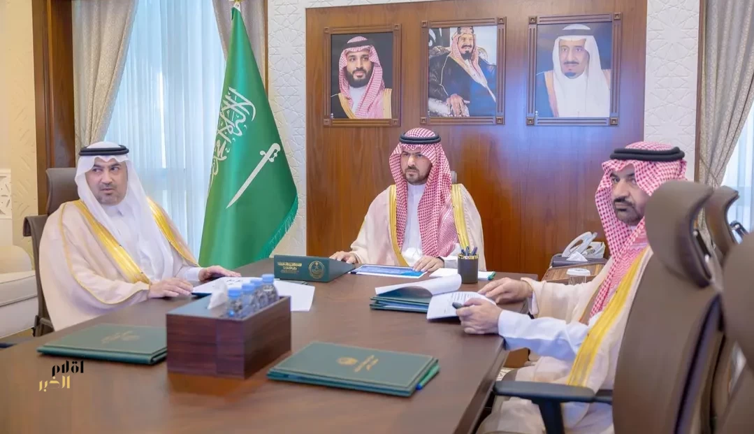نائب أمير المنطقة الشرقية يستقبل رئيس القطاع الشرقي لشركة المياه الوطنية