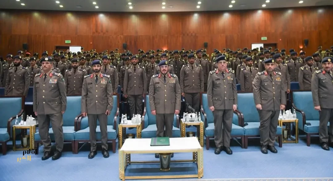 تحت رعاية الأمير عبدالعزيز بن سعود.. مدير عام الدفاع المدني يشهد تخريج (155) ضابطًا من الدورة التأهيلية الـ55