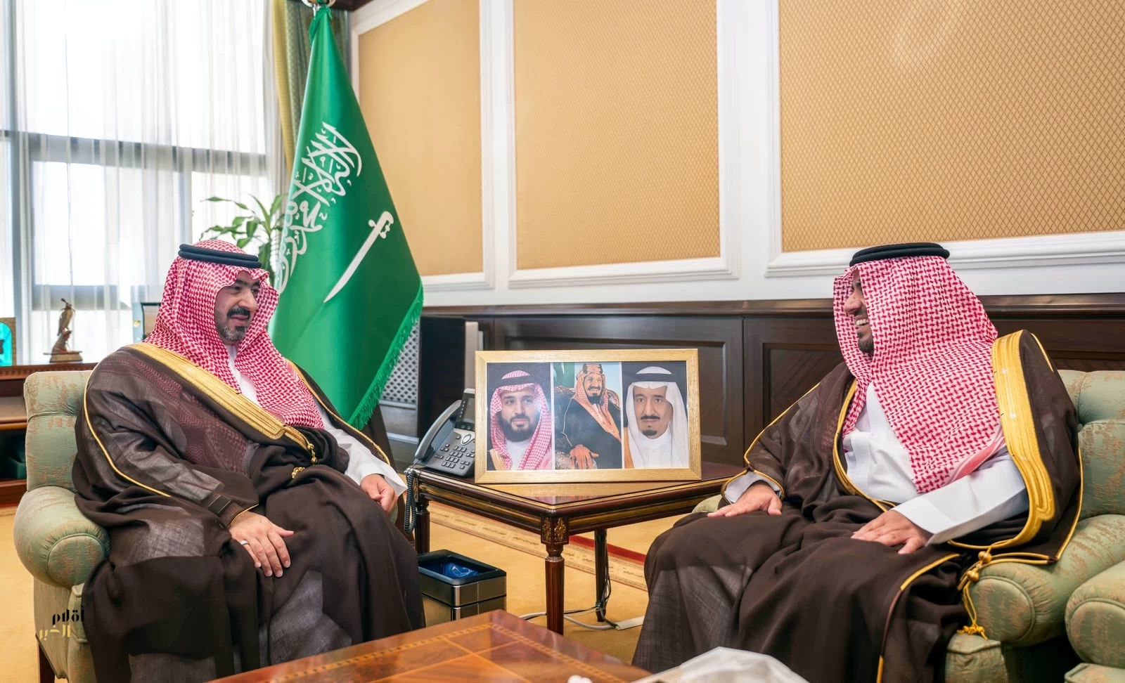نائب أمير تبوك يستقبل مدير فرع وزارة الرياضة بالمنطقة