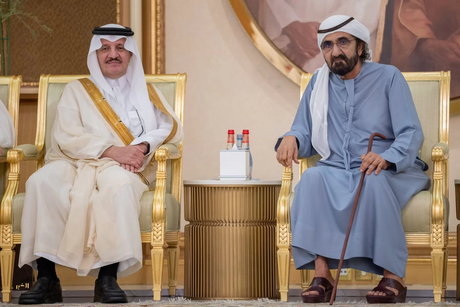 أمير المنطقة الشرقية ينقل تعازي القيادة في وفاة الشيخ أحمد بن راشد آل مكتوم