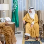 أمير المنطقة الشرقية يستقبل وزير الموارد البشرية والتنمية الاجتماعية