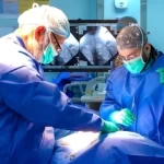 التخصصي" يجري غسيلًا لرئتي طفلة في العاشرة من عمرها في جلسة واحدة لعلاج مرض رئوي نادر
